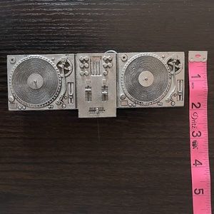 Mobtown 2005 Silver DJ Turntable Belt Buckle